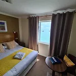 Marina Metro Ξενοδοχείο