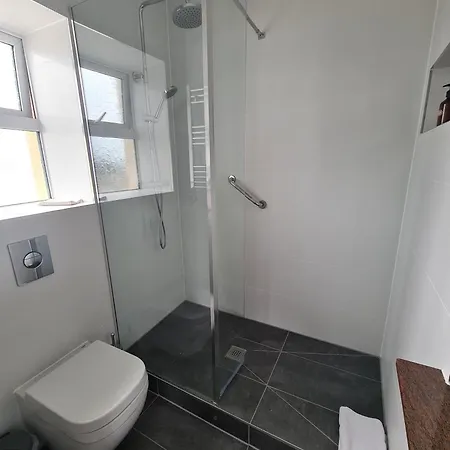 Hotel Marina Metro Saint Helier