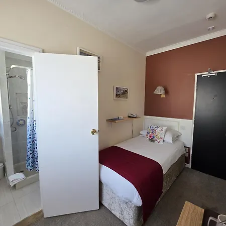 Marina Metro Ξενοδοχείο