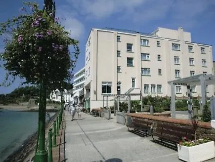 Marina Metro 3*