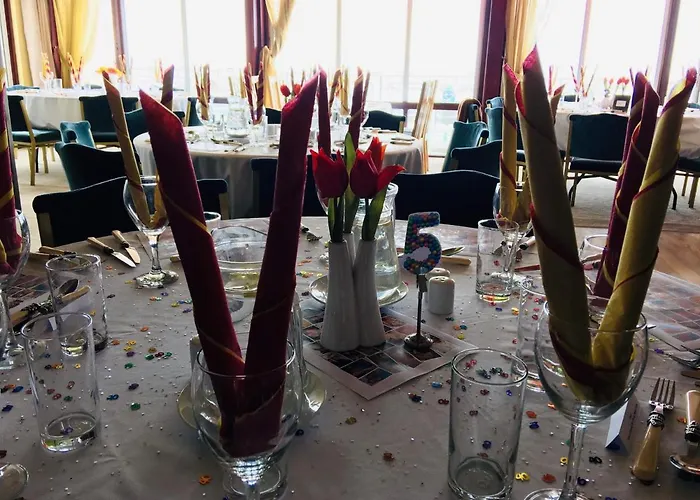 فندق Marina Metro 3*