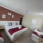 Marina Metro Hotel 3*