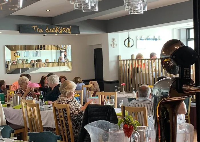 Marina Metro Szálloda